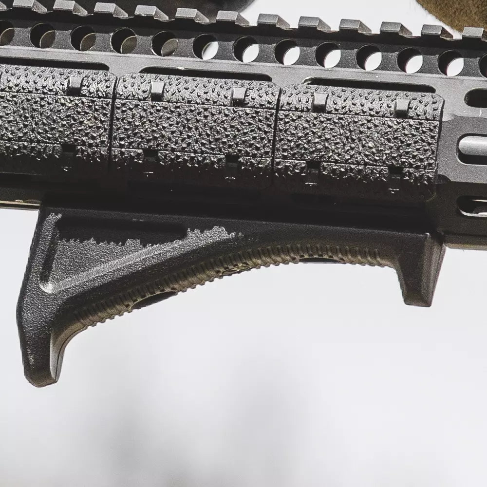 Lancer Tactical Angled Fore-Grip (M-LOK) - Dark Earth (GG06-05)